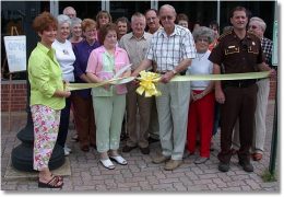 Miss Lizzies Too Holds Ribbon Cutting Ceremony On Homer Square